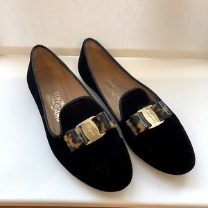 Salvatore Ferragamo Scotty Velvet Rossi Slipper